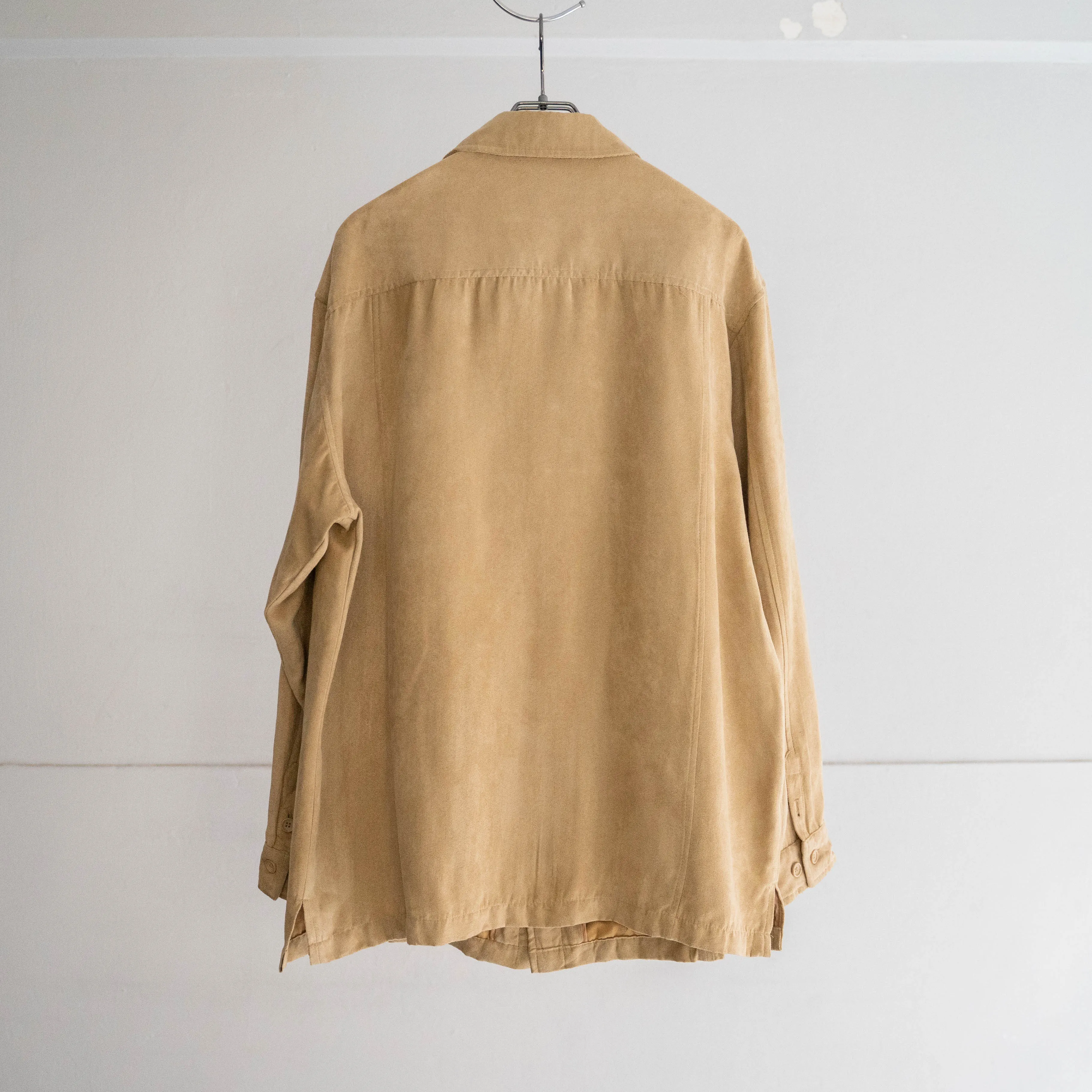 1990-00s beige color fake suede shirts -with side pocket-