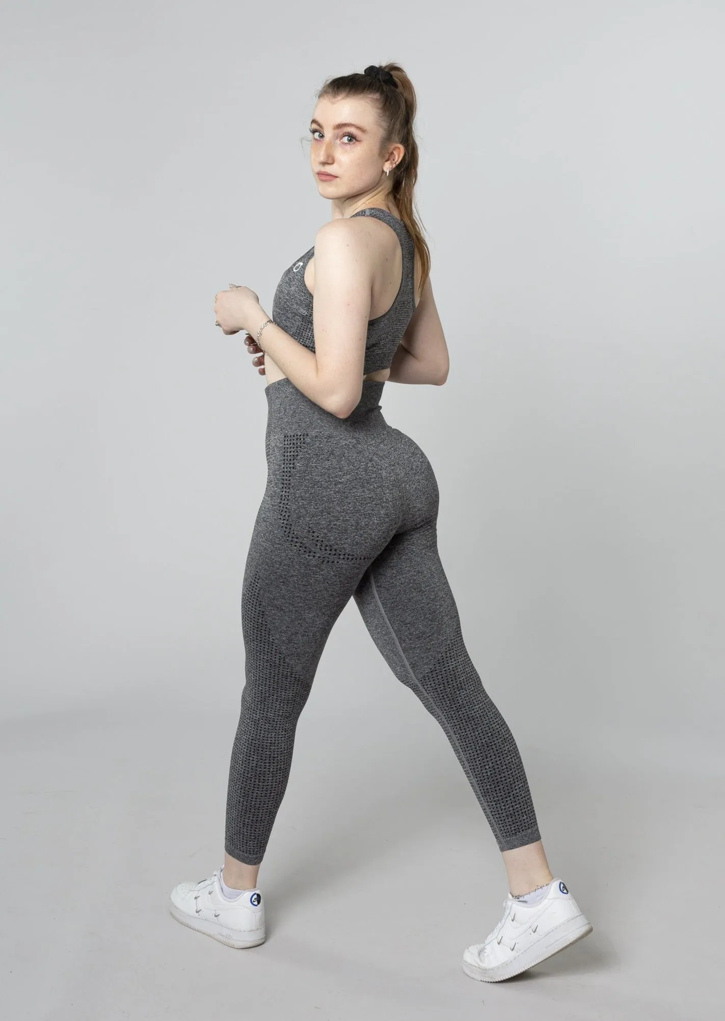 ACTIVE Seamless Set (Leggings und Sport-BH)