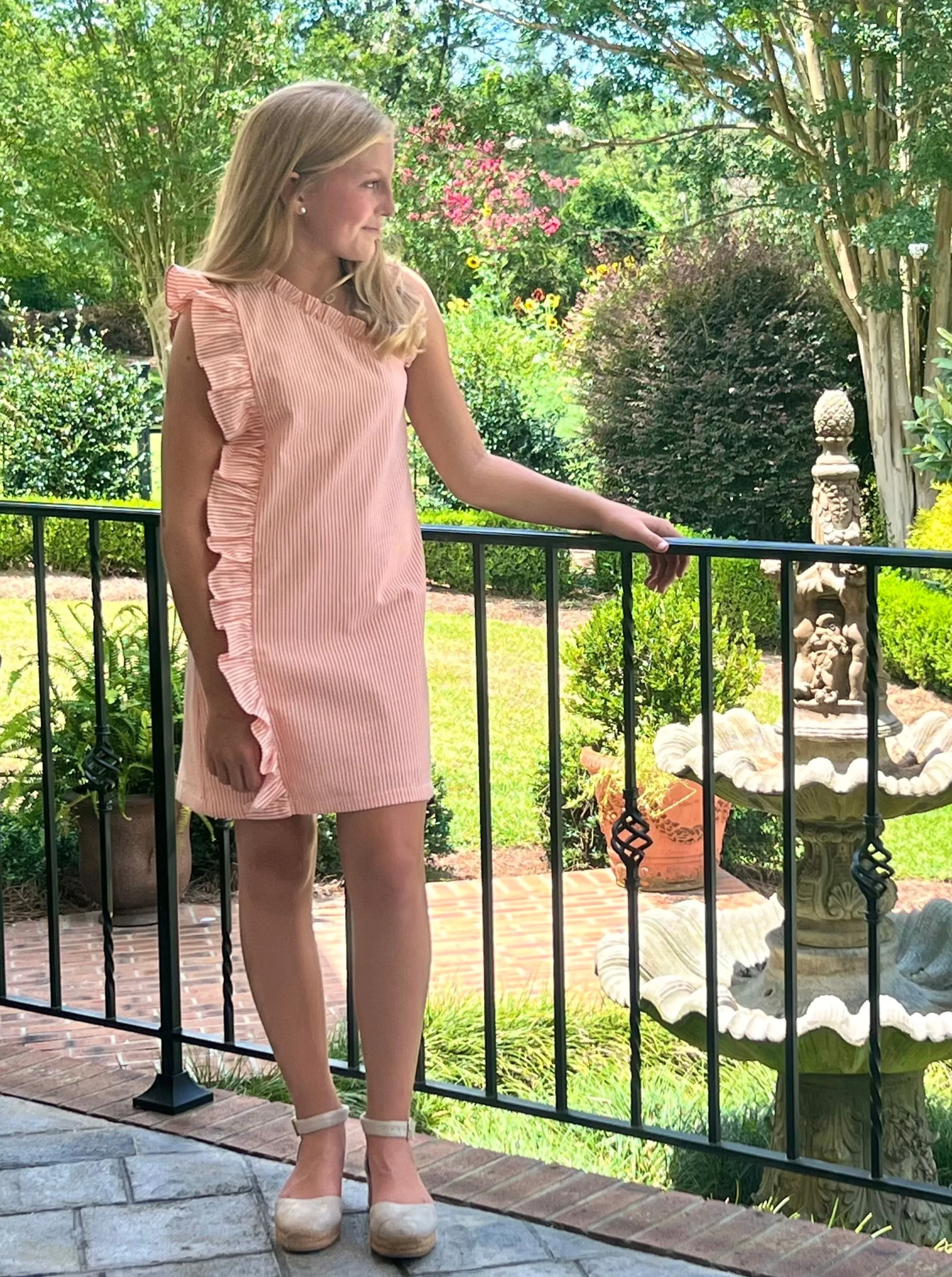 McCall Dress – Carolina Coral Seersucker